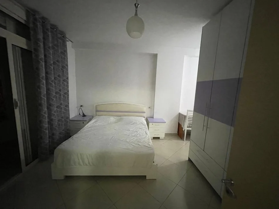 Tirane, jap me qera apartament 2+1+Ballkon Kati 7, 115 m² 700 € (Don Bosko)