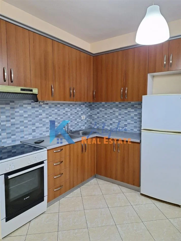 Tirane, jepet me qera apartament 1+1+Ballkon Kati 5, 64 m² 450 € (Don Bosko, afer kompleksit Vizion+)