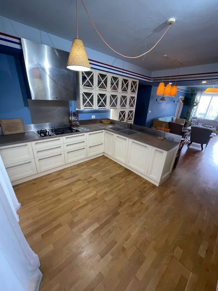 Tirane, jepet me qera apartament 3+1 Kati 3, 133 m² 1.000 € (Kodra e Dielli 2)