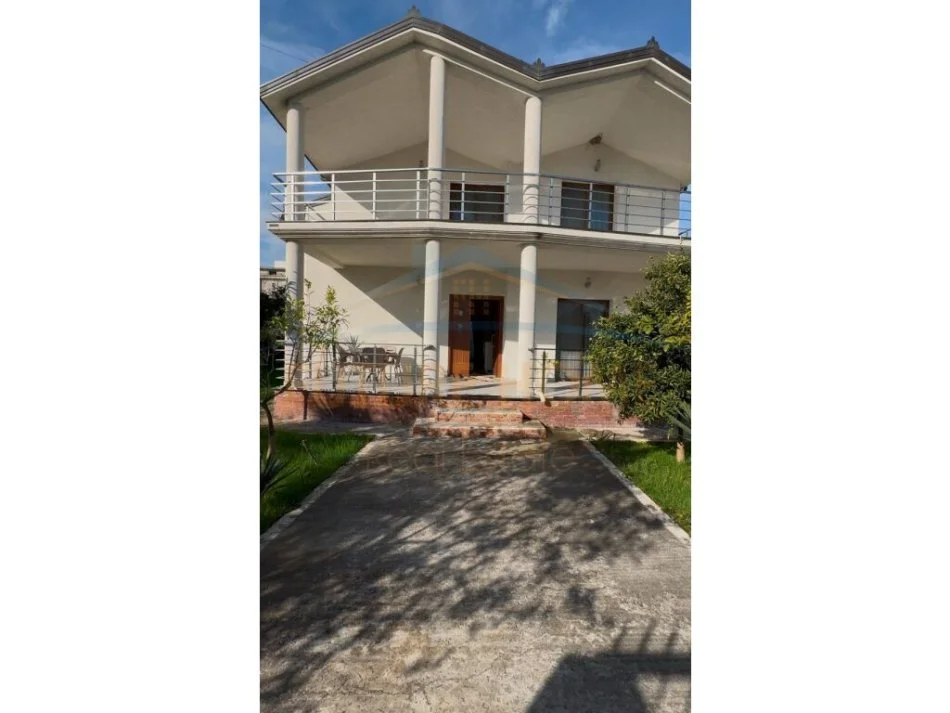 Tirane, shitet , 800.000 € (QERRET)