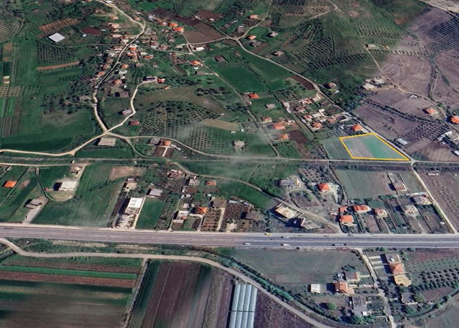 Kavaje, shitet truall , 4.200 m² 63.000 € (Lekaj,Kavaje)