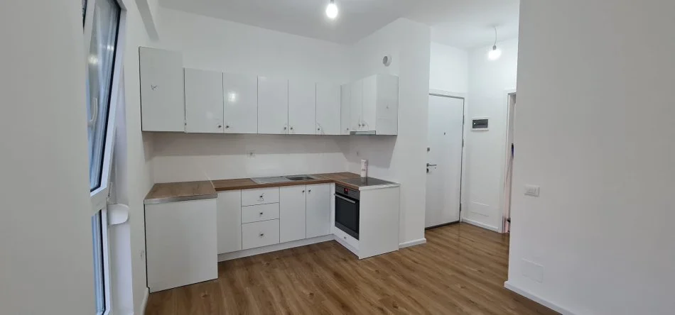 Tirane, jepet me qera apartament 1+1 Kati 2, 64 m² 400 € (Linz)