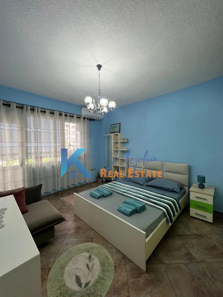 Tirane, jap me qera apartament 2+1+Ballkon Kati 3, 80 m² 600 € (Selvia, Kompleksi Halili)