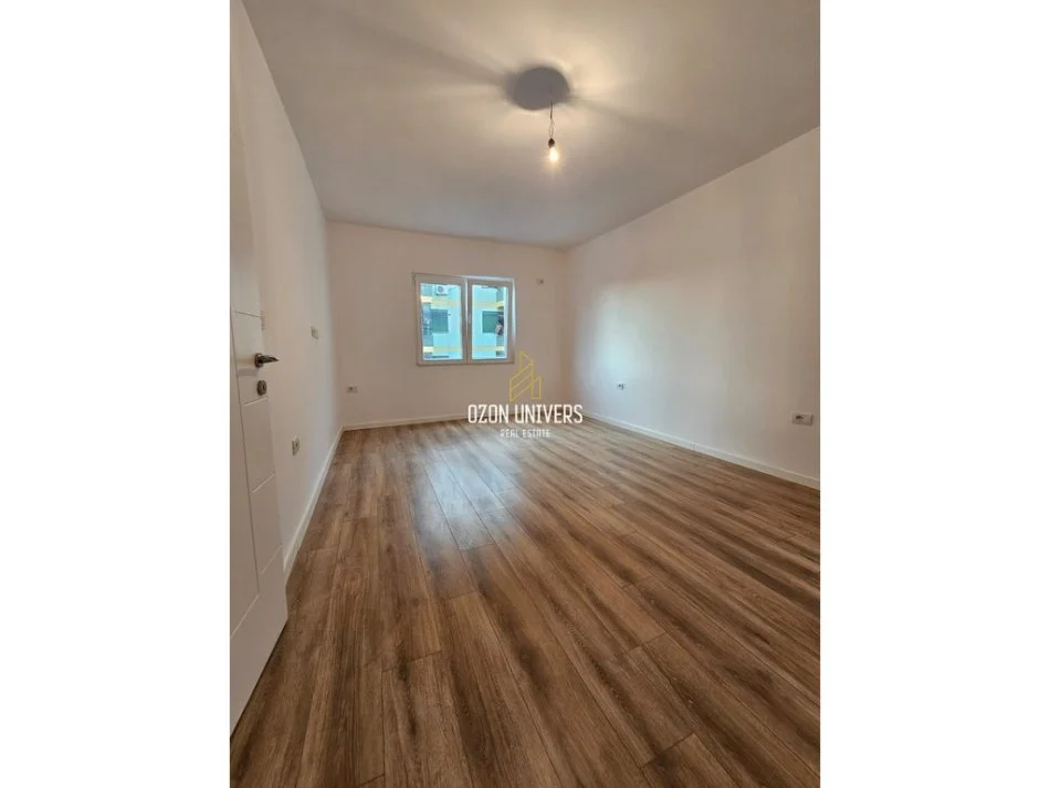 Tirane, shitet apartament 1+1 Kati 5, 44 m² 98.000 € (Mozaiku i Tiranës, pranë Zogut të Zi)