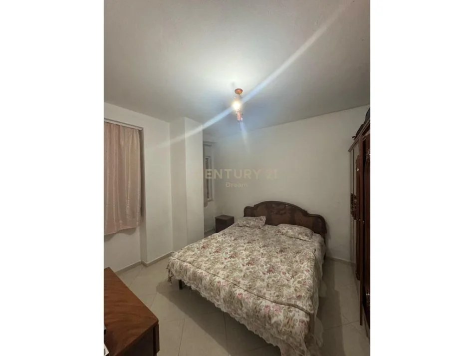 Tirane, shitet apartament 1+1 Kati 2, 62 m² 105.000 € (Porcelan,Mbrapa UET)