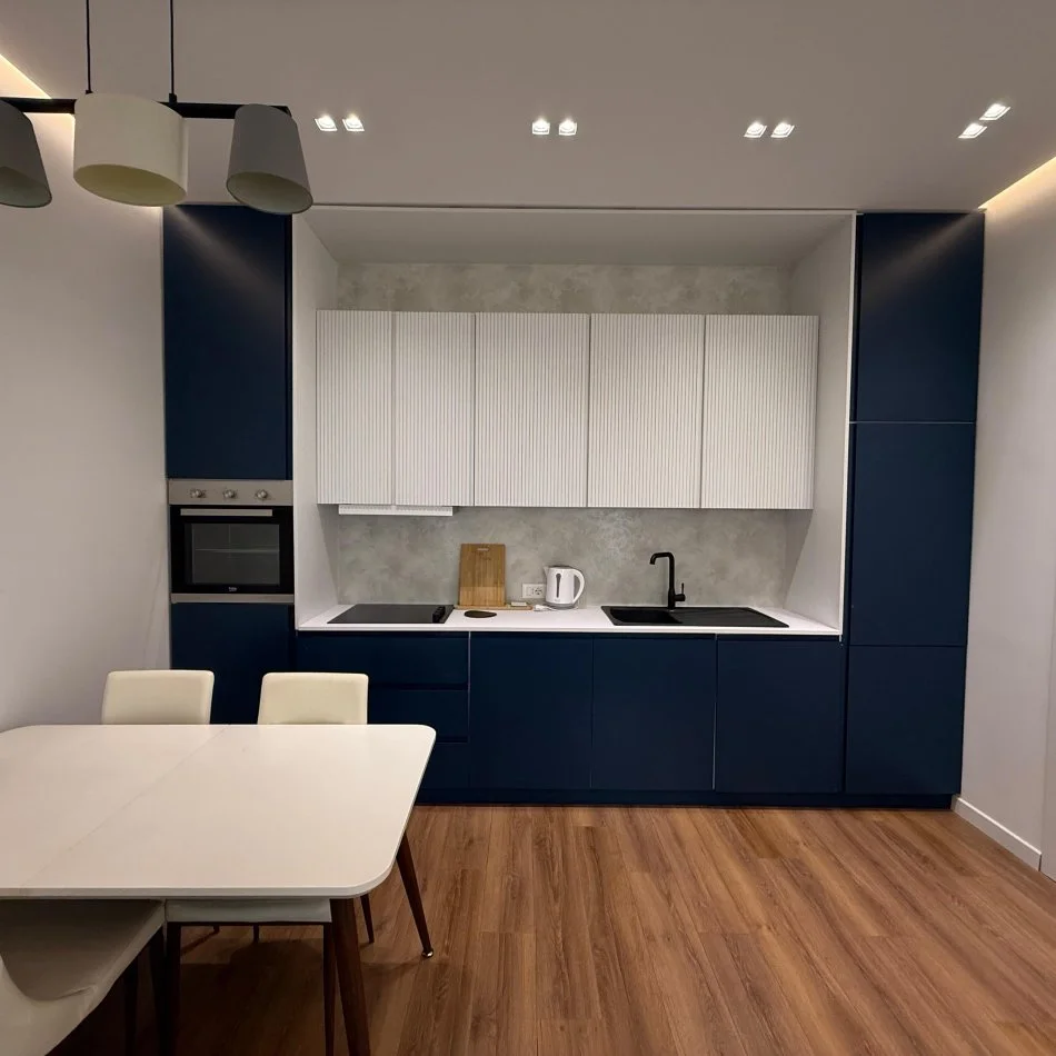 Tirane, jepet me qera apartament 1+1 Kati 6, 70 m² 800 € (Kompleksi Square 21)