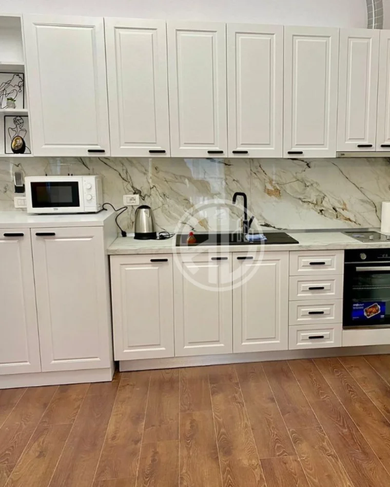 Durres, jepet me qera 1+1 Kati 3,