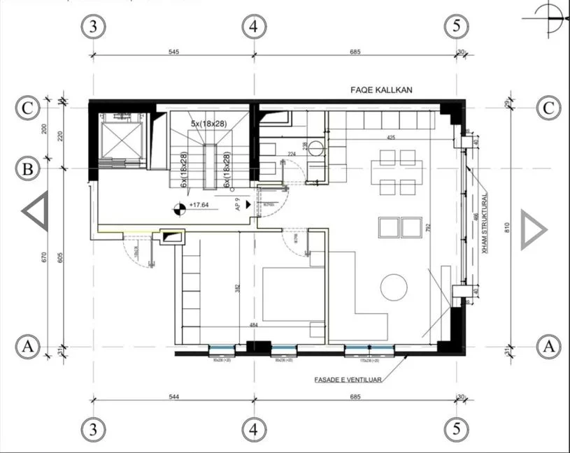 Tirane, jepet me qera ambjent biznesi Kati 5, 158 m² 2.500 € (Rruga e Kavajes)