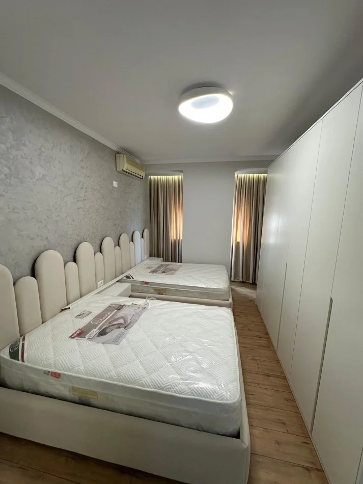 Tirane, jepet me qera apartament 2+1 Kati 2, 100 m² 1.000 € (Don Bosko)