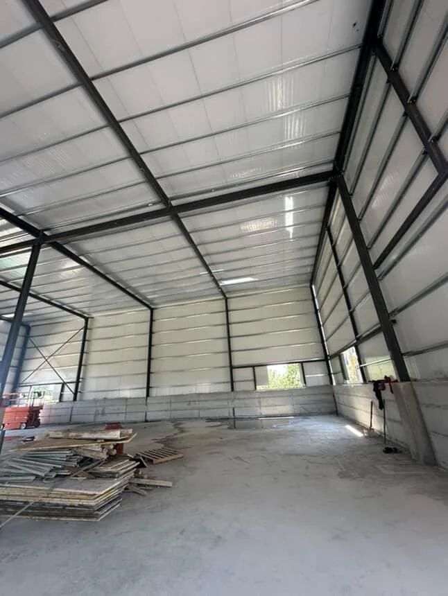 Tirane, jepet me qera magazine Kati 0, 500 m² 3.500 € (Autostrada Tirane Durres)