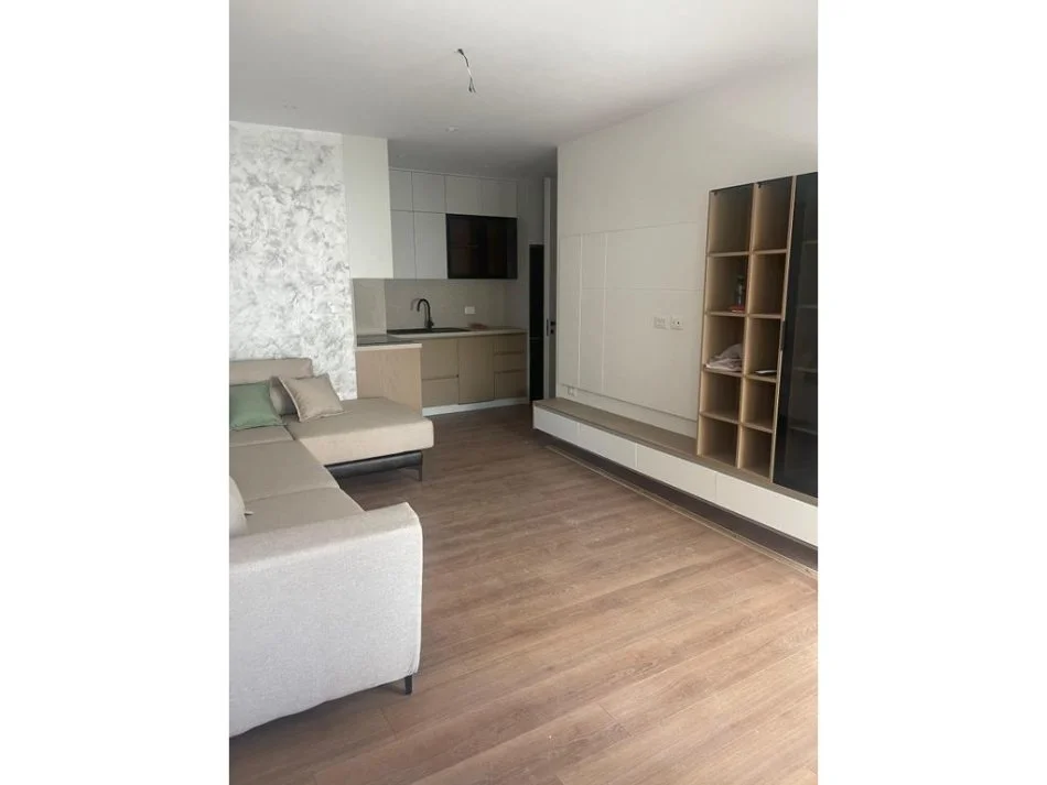 Tirane, shitet apartament 2+1+Aneks+Ballkon Kati 5, 89 m² 270.000 € (qender)