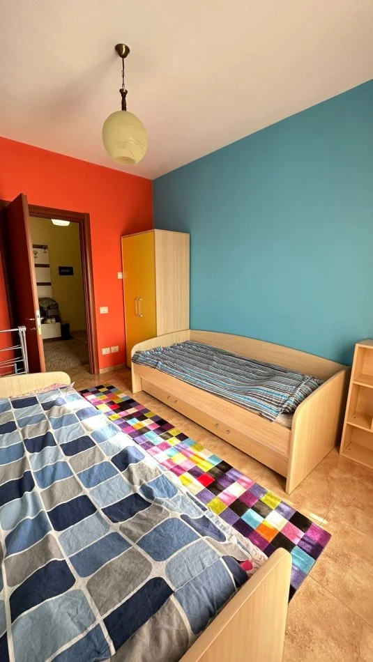 Tirane, jepet me qera 2+1 Kati 5, 86 m² 550 € (Dritan Hoxha)