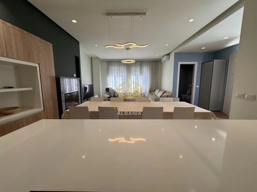 Tirane, jepet me qera apartament 3 Katshe Kati 1, 287 m² 2.500 € (TEG)