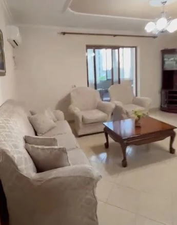 Tirane, jepet me qera apartament 1+1 Kati 5, 65 m² 360 € (Oxhaku)