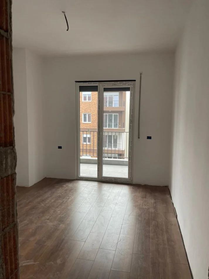 Tirane, shitet apartament 2+1 Kati 7, 109 m² 87.440 € (Rruga Berisha Kamez)