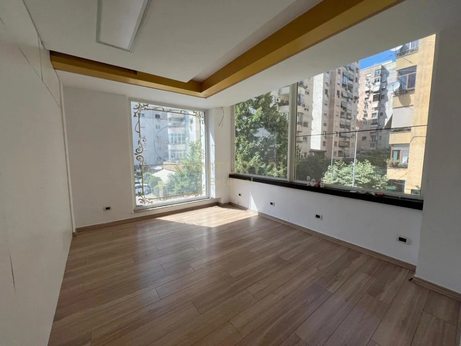 ‼️  𝐀𝐦𝐛𝐣𝐞𝐧𝐭 𝐩𝐞𝐫 𝐙𝐲𝐫𝐚 𝐌𝐞 𝐐𝐢𝐫𝐚 𝐭𝐞 𝐊𝐨𝐦𝐮𝐧𝐚 𝐞 𝐏𝐚𝐫𝐢𝐬𝐢𝐭  ‼️