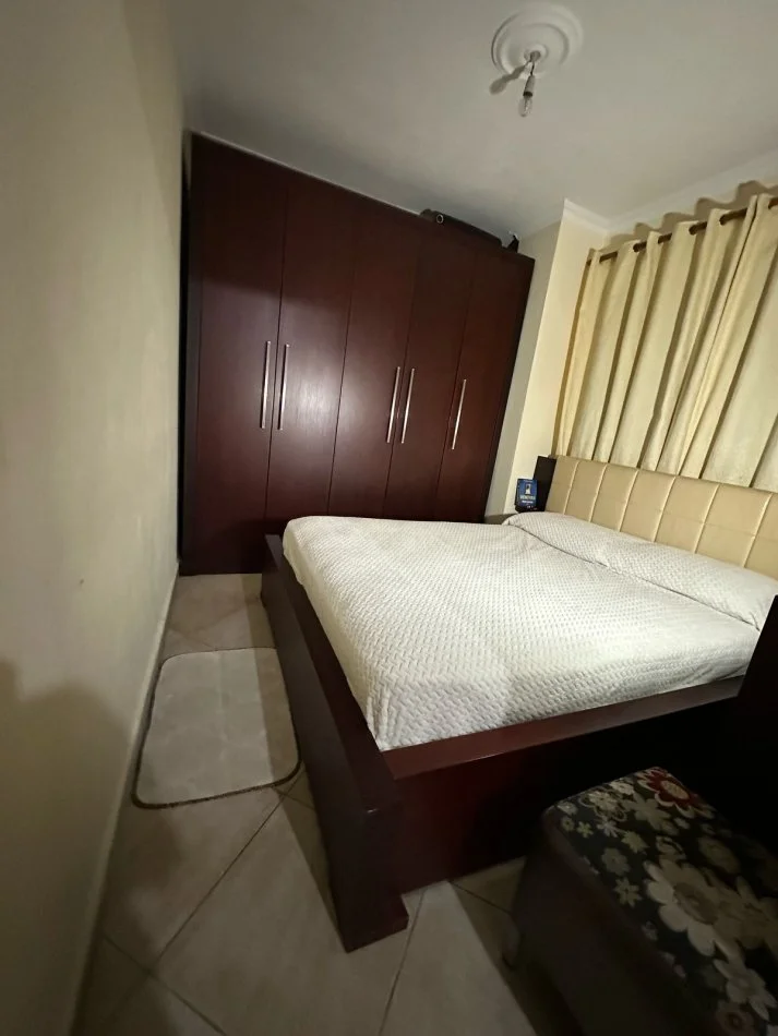 Tirane, jepet me qera apartament 1+1 Kati 3, 50 m² 420 € (Kristal Center)