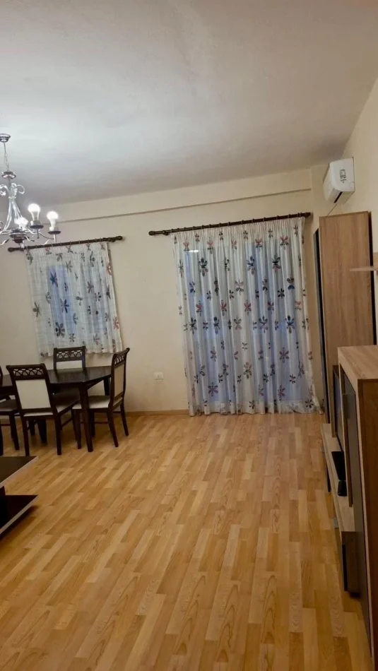 Tirane, jepet me qera apartament 2+1 Kati 3, 94 m² 450 € (Kodra e Diellit)