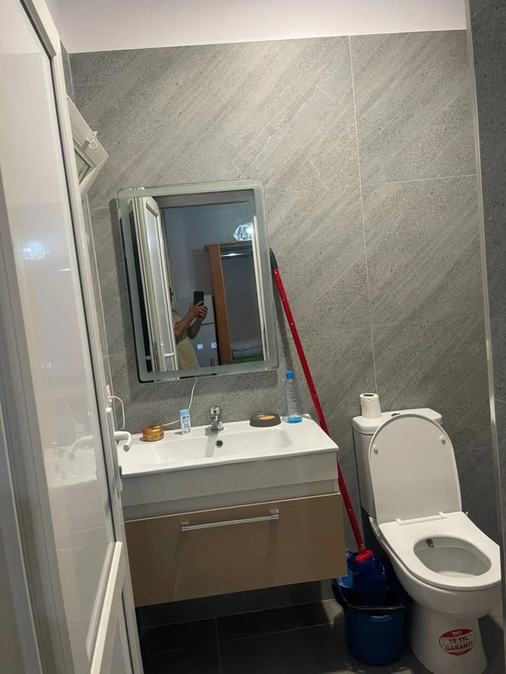 Tirane, jepet me qera apartament 1+1 Kati 1, 41 m² 270 € (“5 Maji”)