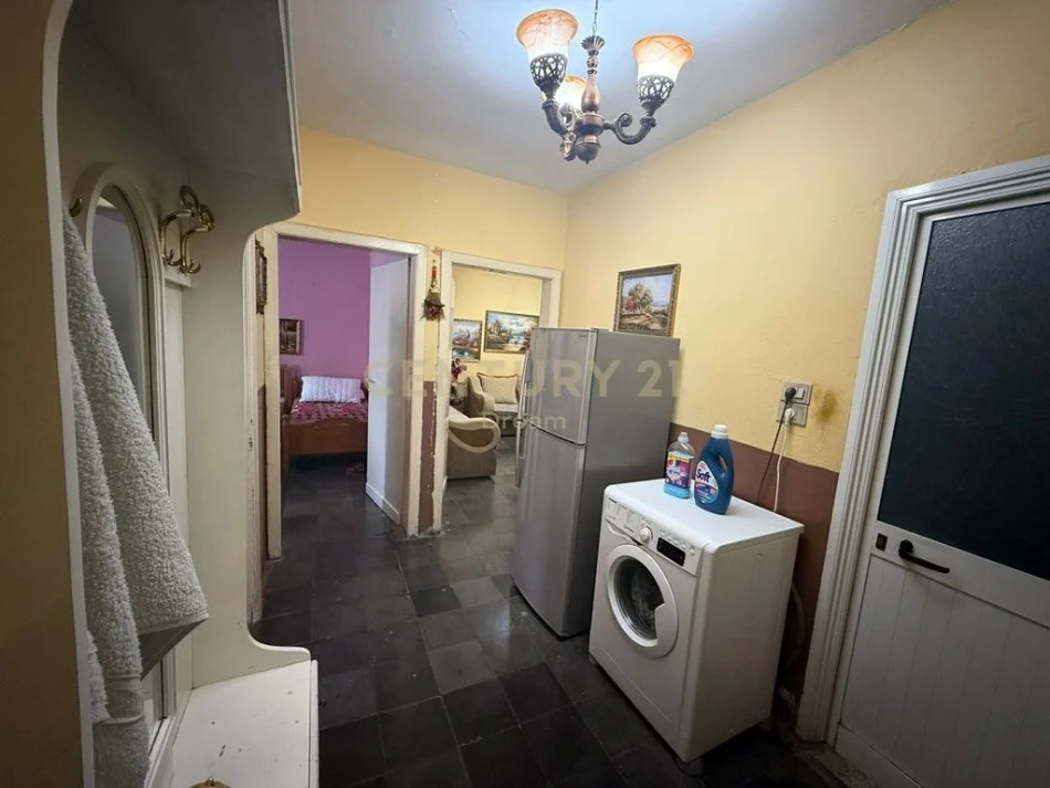 Tirane, shitet apartament 2+1 Kati 0, 71 m² 120.000 € (Varri i Bamit)