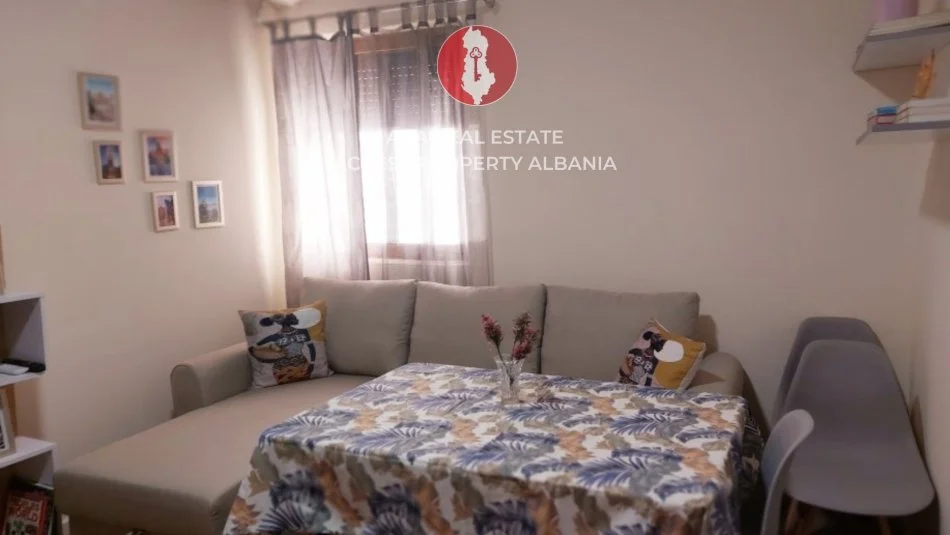 Tirane, jepet me qera apartament 1+1 Kati 1, 60 m² 600 € (Rruga Myslym Shyri)