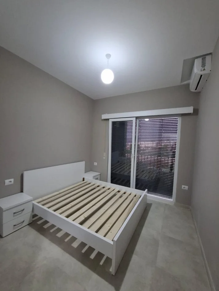 Tirane, jepet me qera apartament 1+1 Kati 6, 60 m² 600 € (Spitali Amerikan 3)