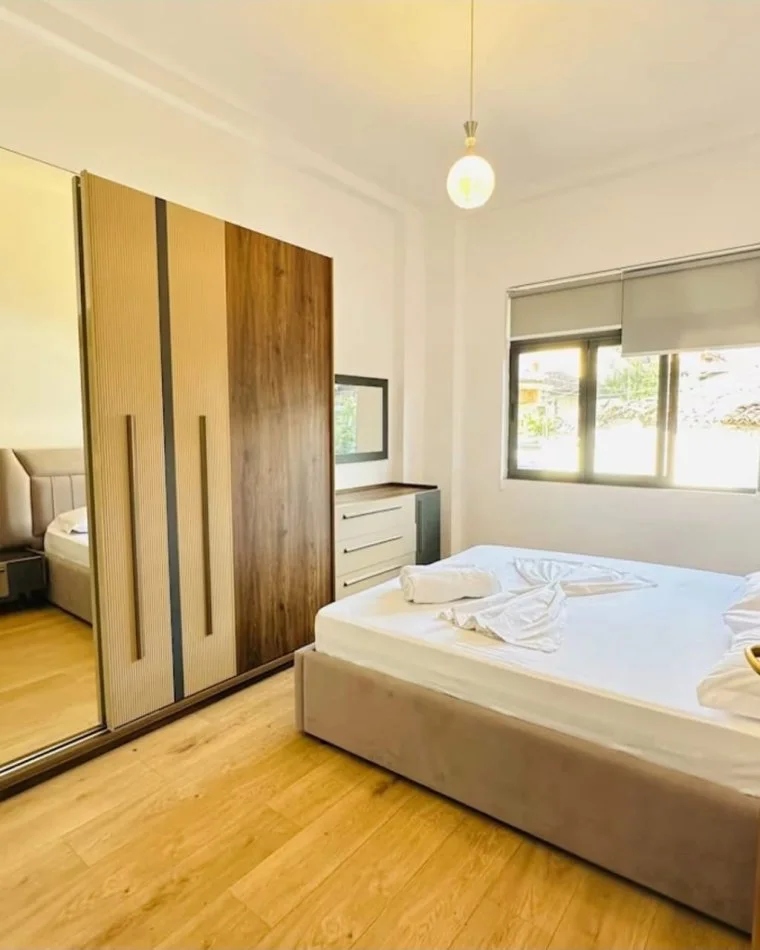 Tirane, jepet me qera apartament 1+1 Kati 1, 60 m² 650 € (9 Kateshet)