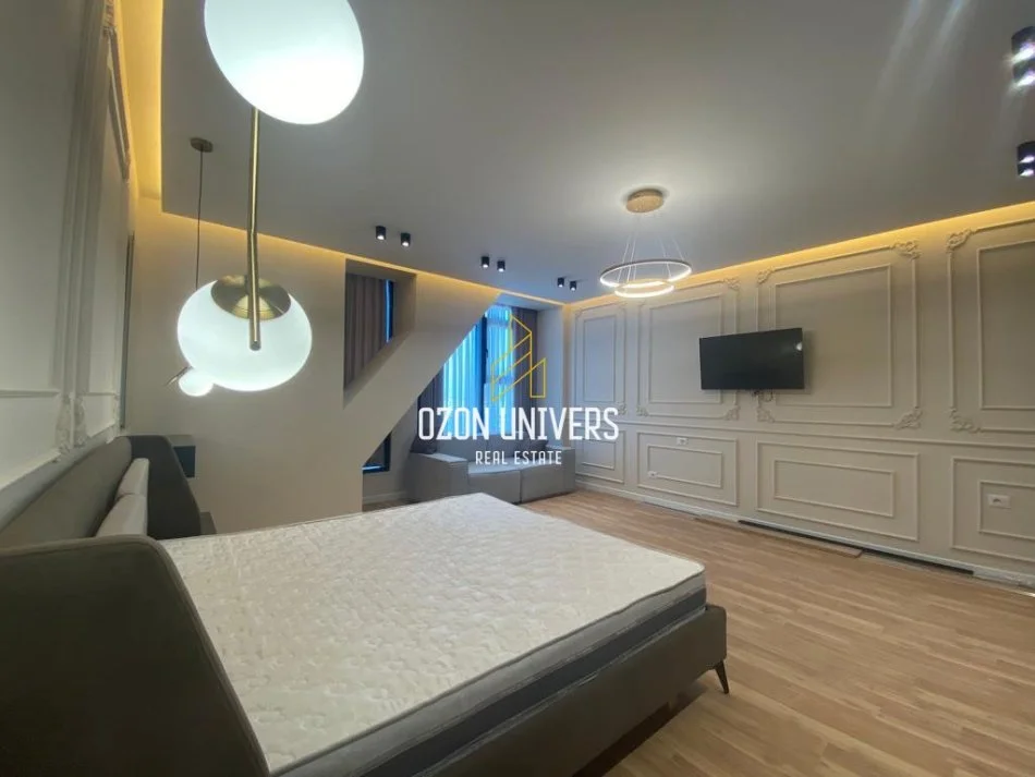 Tirane, jepet me qera garsonier 1+1 Kati 10, 48 m² 650 € (Kompleksin "Square 21", Rruga e Kavajës)