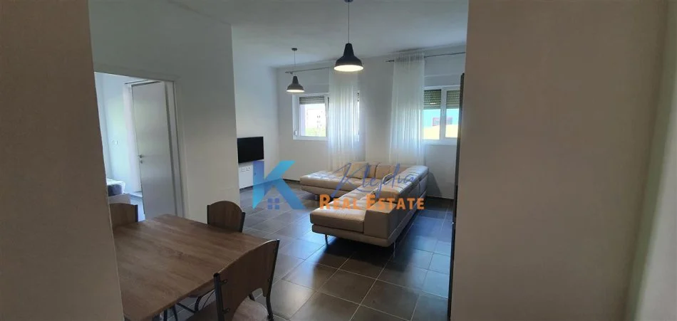 Tirane, jap me qera apartament 2+1+Ballkon Kati 0, 82 m² 500 € (Ali Dem, te kompleksi Mangalem)