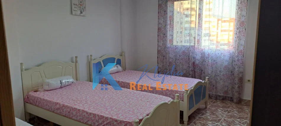 Tirane, jap me qera apartament 2+1+Ballkon Kati 6, 85 m² 600 € (Don Bosko, pranë Market Viva)