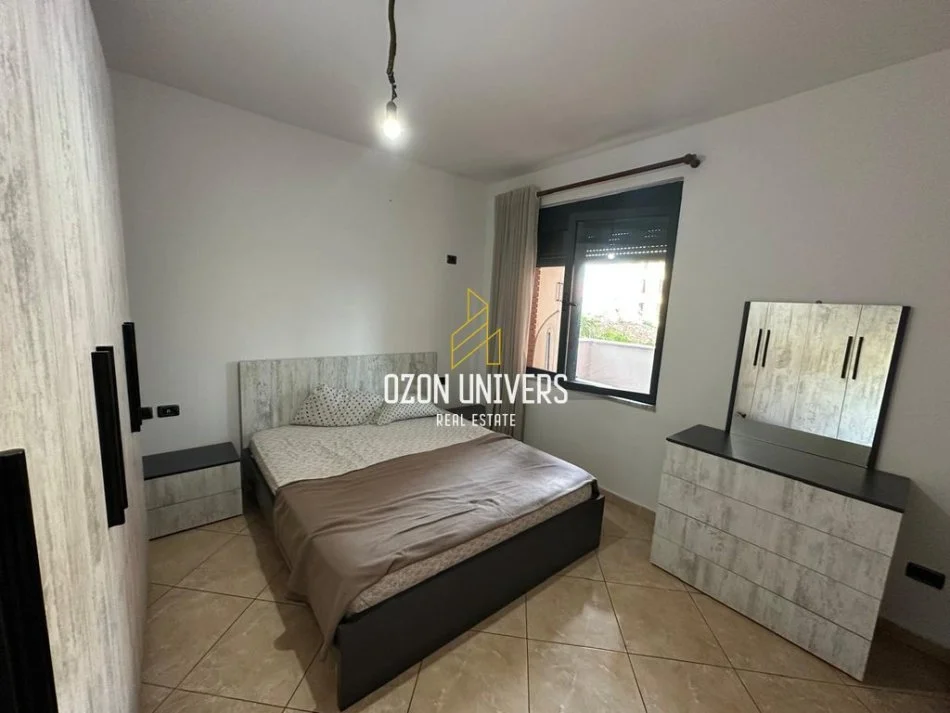 Tirane, jepet me qera apartament 1+1 Kati 2, 58 m² 600 € (rruga kostandin kristoforidhi)