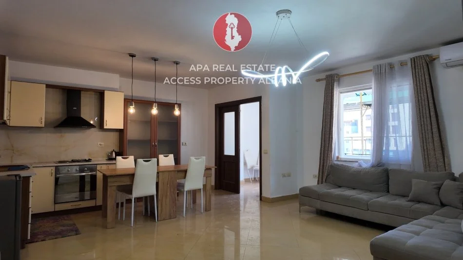 Tirane, jepet me qera apartament 2+1+Ballkon Kati 4, 120 m² 750 € (Rrruga Bardhok Biba)