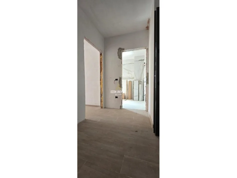 Tirane, shitet apartament 1+1+Ballkon Kati 1, 73 m² 130.000 € (Rruga Jordan Misja)
