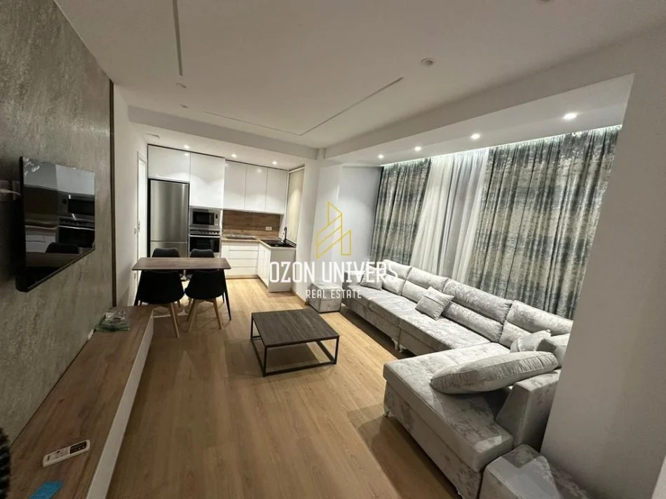 Tirane, jepet me qera apartament 1+1 Kati 1, 57 m² 700 € (Pranë Ringu-t – Zogu i Zi)