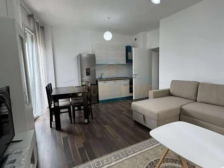 Tirane, jepet me qera apartament 2+1 Kati 3, 88 m² 500 € 