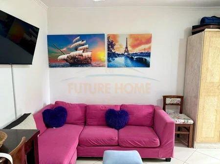 Tirane, jepet me qera apartament 1+1 Kati 4, 40 m² 460 € 