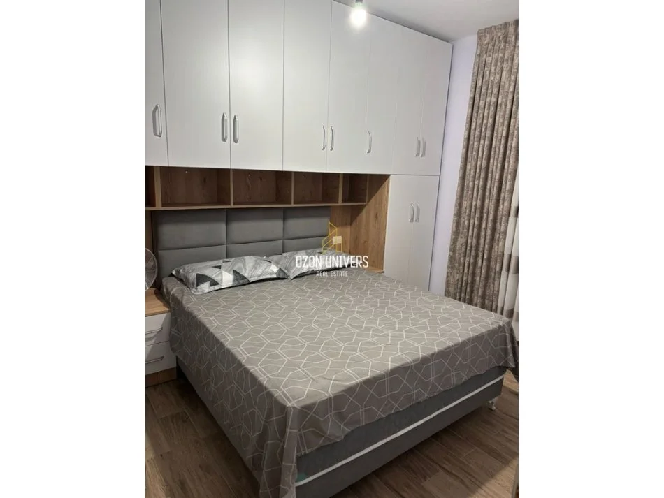 Tirane, jepet me qera apartament 2+1+Ballkon Kati 9, 90 m² 650 € (Pranë kompleksit Turdiu, ish Fusha e Aviacionit)