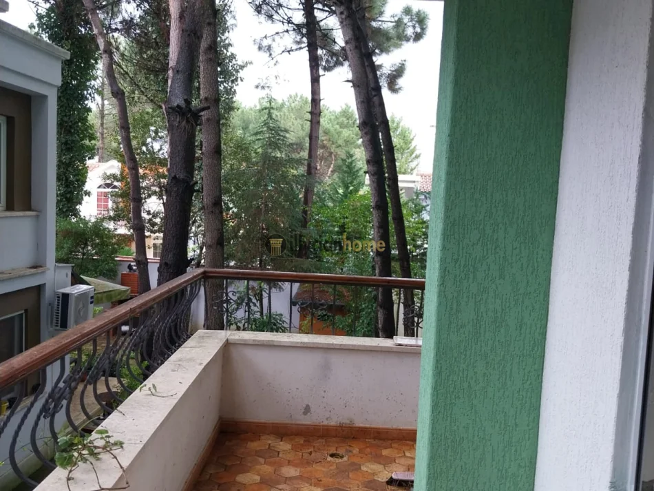 Durres, shitet apartament 2+1+Ballkon Kati 1, 96 m² 200.000 € (Mali i Robit, Golem)