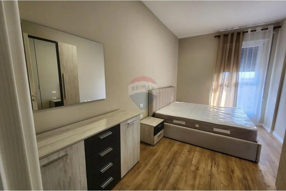 Tirane, jepet me qera apartament 1+1 Kati 5, 60 m² 550 € (Don Bosko)