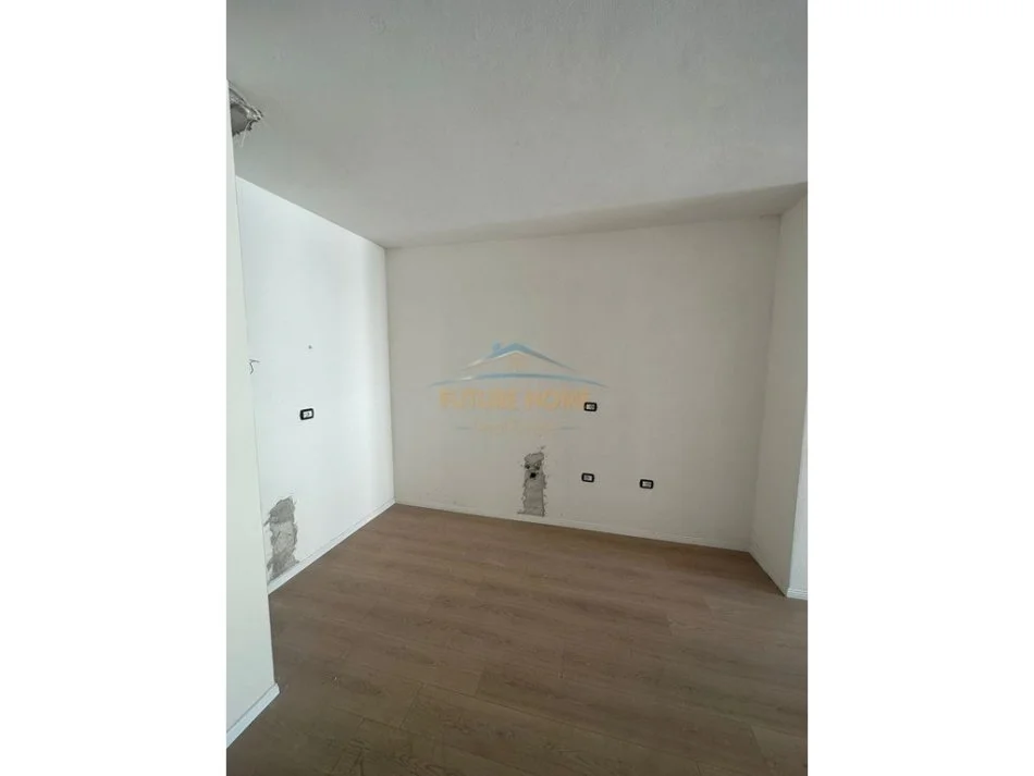 Tirane, shitet apartament 1+1+Ballkon Kati 9, 79 m² 128.000 € (Garden Residence Turdiu, Tiranë.)