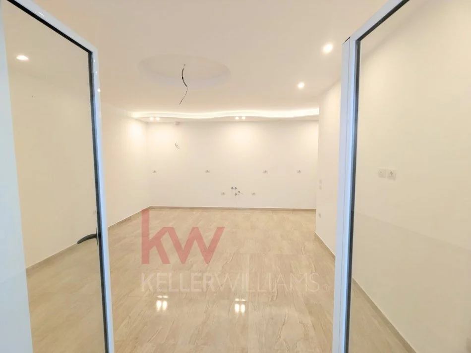 Vlore, shitet apartament 2+1 , 110 m² 225.000 € 