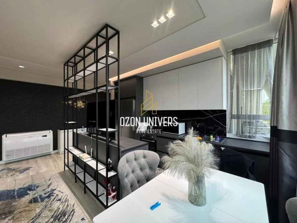 Tirane, shitet apartament 2+1+Ballkon Kati 3, 96 m² 255.000 € (Komuna e Parisit)