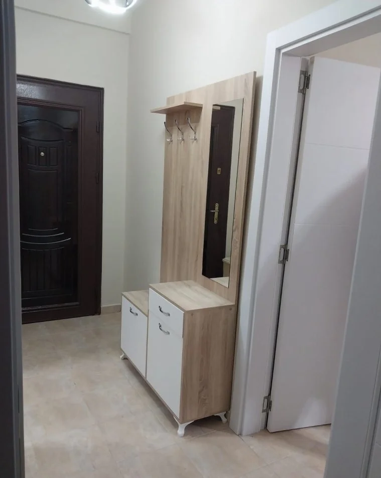 Tirane, jepet me qera apartament 1+1+Ballkon Kati 2, 60 m² 500 € (KOMUNA E PARISIT)
