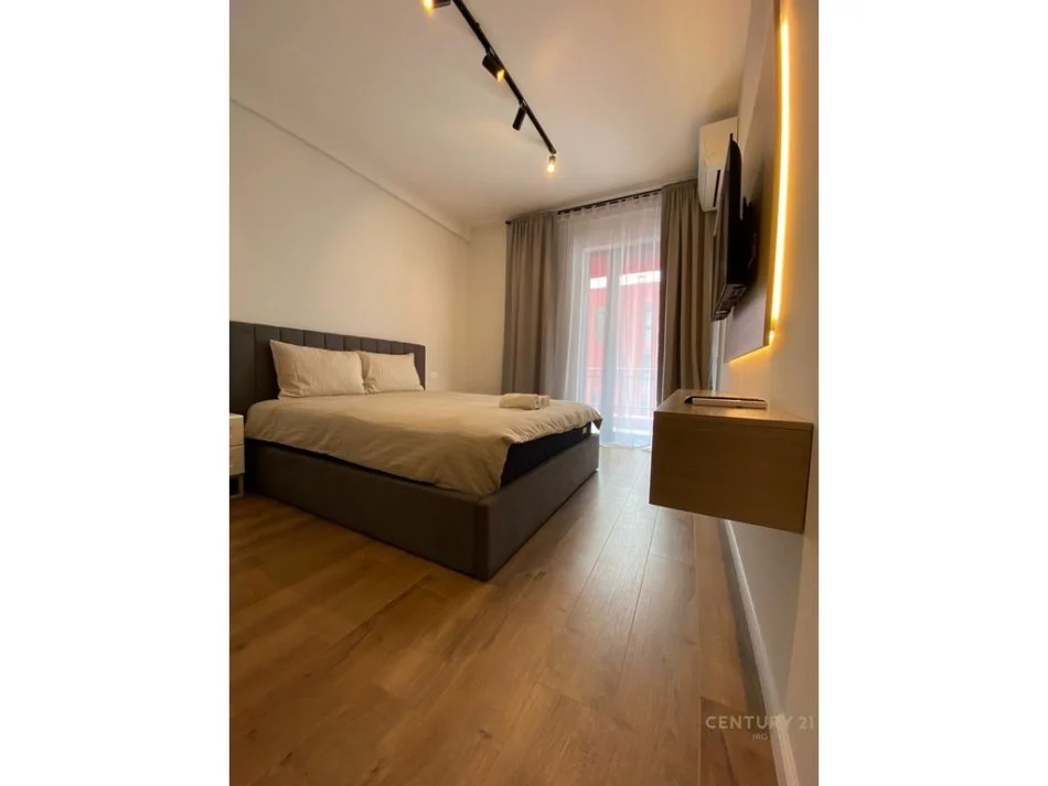 Tirane, shes apartament 2+1+Ballkon Kati 6, 97 m² 250.000 € (REZIDENCA ARLIS, FARMACIA 10)