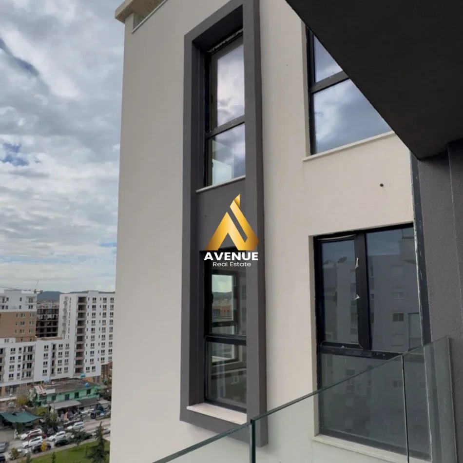 Tirane, shitet apartament 1+1+Ballkon Kati 9, 79 m² 128.000 € (garden turdiu)