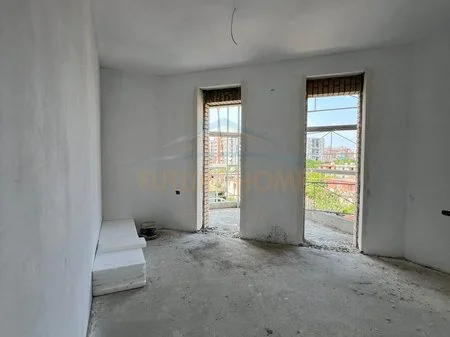 Tirane, shitet apartament 2+1 Kati 3, 116 m² 210.400 € 