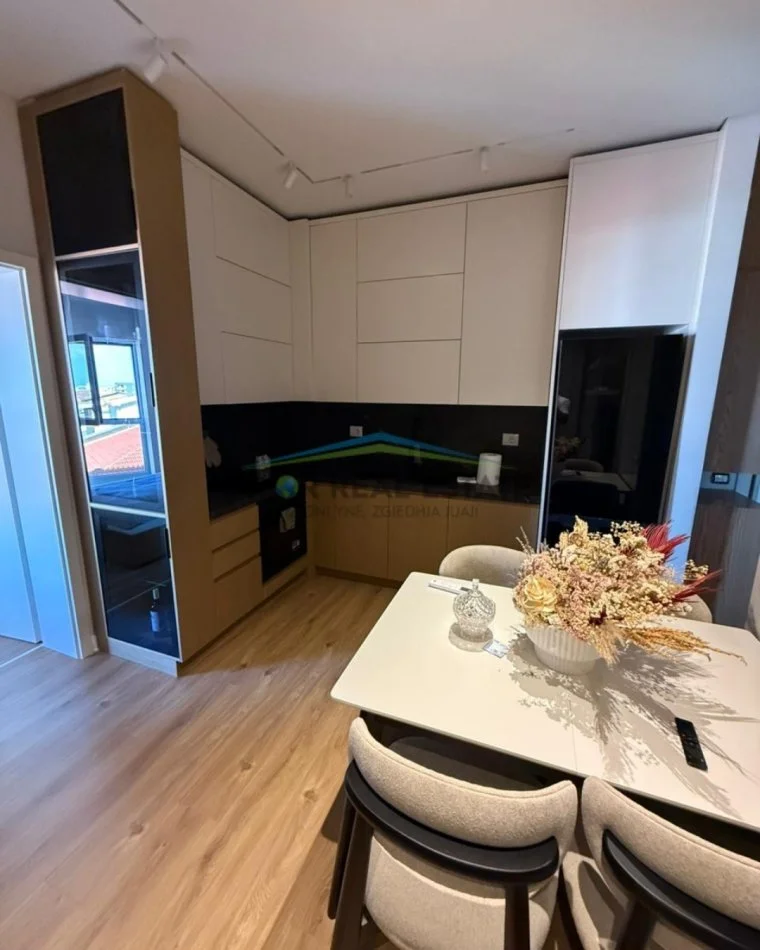 Tirane, jepet me qera apartament 2+1 Kati 2, 85 m² 650 € (Rezidenca Kaimi) , Ali Demi