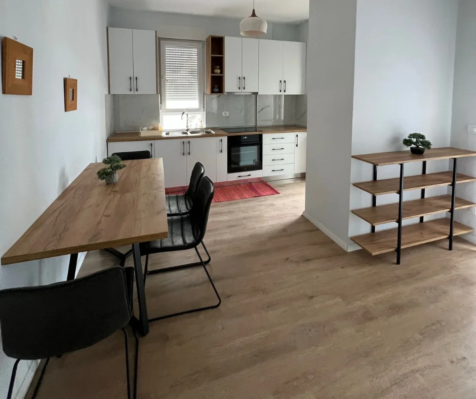 Tirane, jepet me qera apartament 2+1 Kati 3, 750 € (Rr. Dritan Hoxha (Aura))