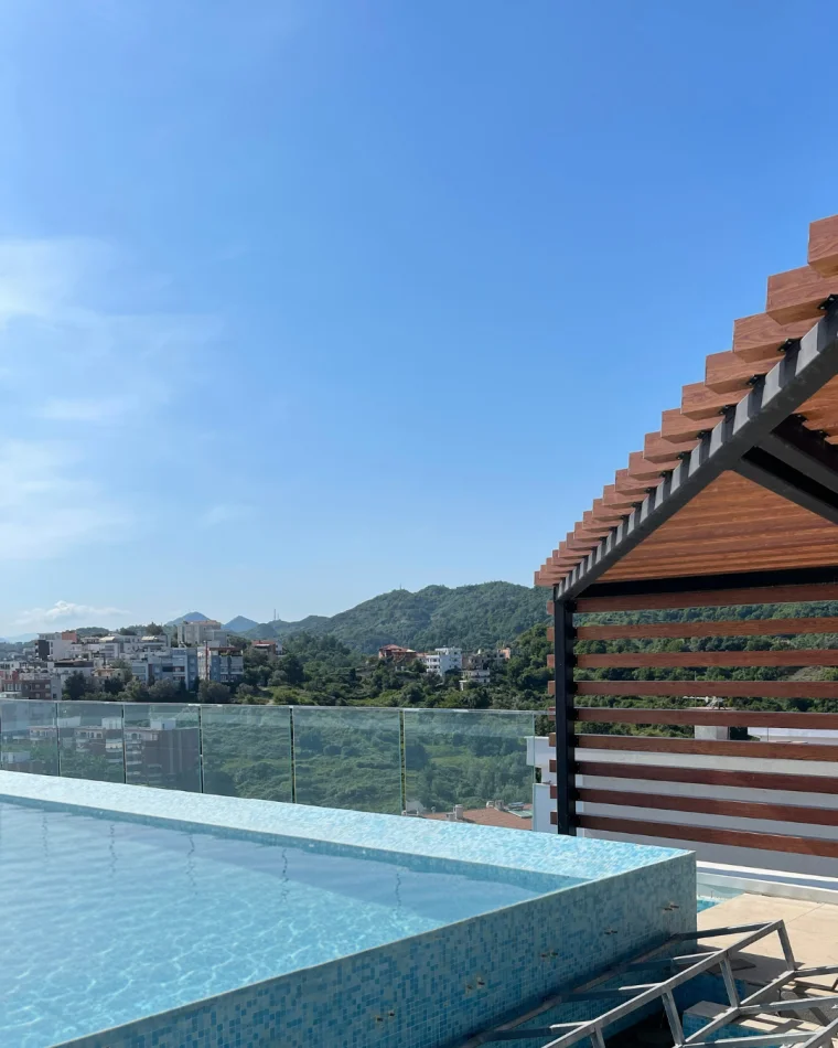 Tirane, shitet Vile 2 Katshe , 332 m² (Kodra e Diellit 1, Top Hill)