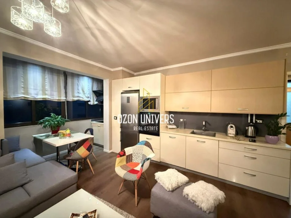Tirane, shitet apartament 2+1+Ballkon Kati 8, 80 m² 165.000 € (Ish Fusha e Aviacionit)